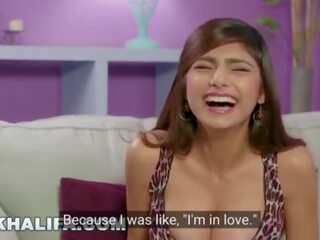 Mia khalifa - intervistë me anglisht subtitles