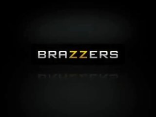 Brazzers - גדול פטמות ב בית ספר - (rikki שֵׁשׁ, keiran מָגֵן) - duel intentions