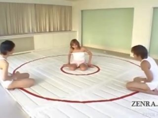 Subtitled japonské opálenie wrestler mutual masturbácie