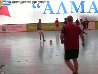 Football player fucks ýaşlar girl1