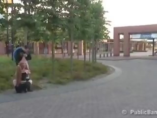 ציבורי x מדורג וידאו על ידי roundabout