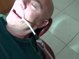 Înțepătură iubitor dentist britney beth dă o sugand