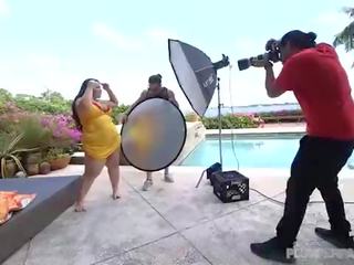 Beautiful BBW Emma Bailey Fucks Stud Photographer