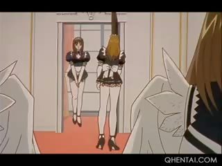 Hentai maids knulling strapon i gangbang til deres kjæreste