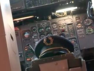 Stewardess clips hoe naar perfect rit op een putz