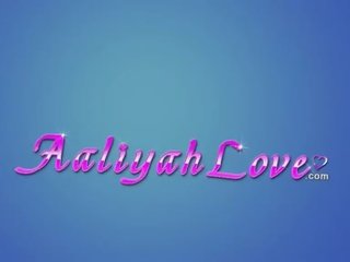 অভব্য বৈশিষ্ট্য aaliyah প্রেম মৌখিক উপর তার থুতু