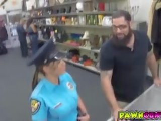 Policía oficial estrecho coño y gorda culo